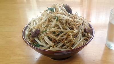 前田食堂の肉そばの写真